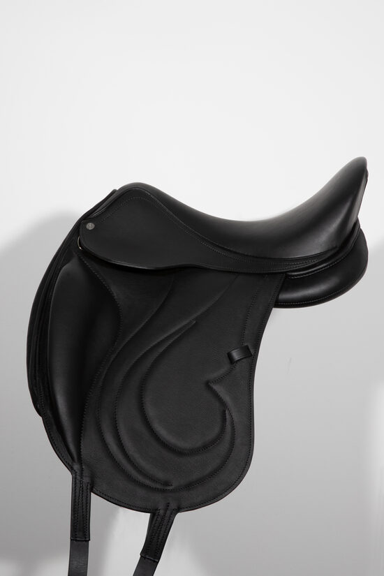 Cadence dressage saddle