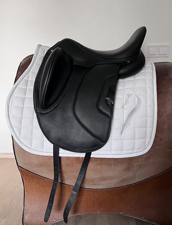 Antares Tempo Dressurssatel, gebraucht