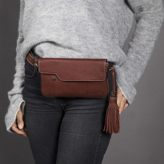 Rio leather clutch bag